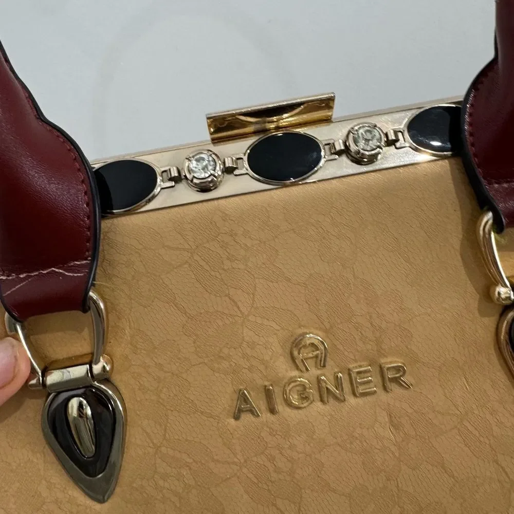 Vintage Etienne Aigner top handle kiss lock satchel